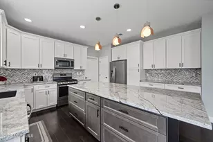 27 Goshawk Ct, Morganville, NJ 07751 - Photo 31