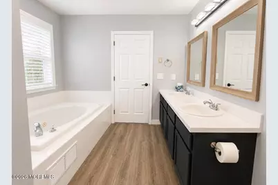 27 Goshawk Court, Morganville, NJ 07751 - Photo 53