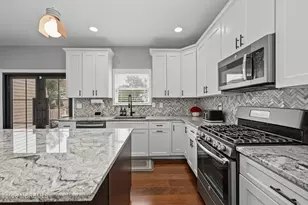 27 Goshawk Ct, Morganville, NJ 07751 - Photo 33