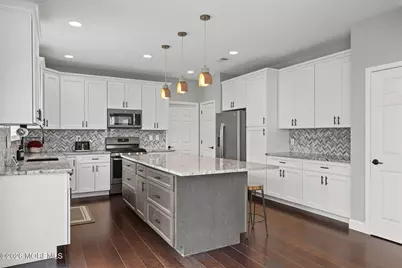 27 Goshawk Court, Morganville, NJ 07751 - Photo 17