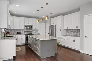 27 Goshawk Ct, Morganville, NJ 07751 - Photo 17