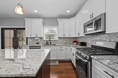 27 Goshawk Court, Morganville, NJ 07751 - Photo 37