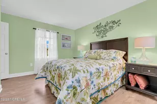 71 S Manor Ct, Wall Township, NJ 07719 - Photo 33