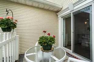 71 S Manor Ct, Wall Township, NJ 07719 - Photo 11