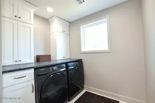 345 Meinzer St, Aberdeen Township, NJ 07721 - Photo 31