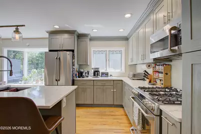113 Apple Blossom Lane, Middletown, NJ 07748 - Photo 3