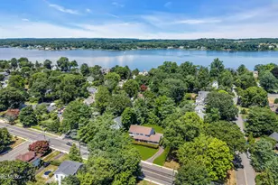 343 River Rd, Fair Haven, NJ 07704 - Photo 3