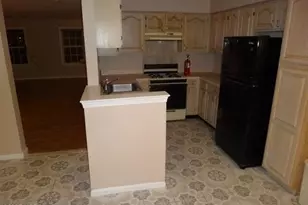 422 Indigo Ct, Morganville, NJ 07751 - Photo 5