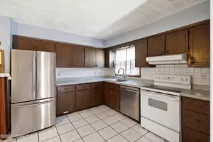 444 W Lookout Ave, Hackensack, NJ 07601 - Photo 5