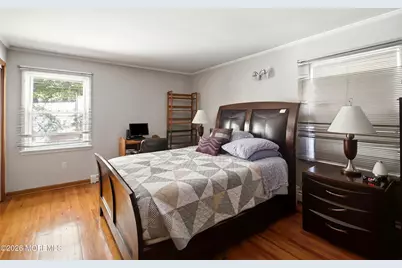 444 W Lookout Avenue, Hackensack, NJ 07601 - Photo 9