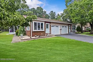 19A Maplewood Dr, Whiting, NJ 08759 - Photo 1
