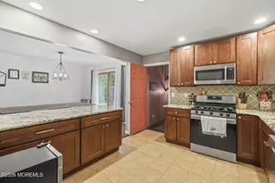 13 Flamingo Dr, Howell Township, NJ 07731 - Photo 7