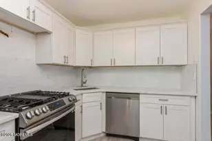 1101 Stoneridge Cir, Helmetta, NJ 08828 - Photo 5
