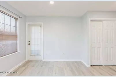 1101 Stoneridge Circle #1101, Helmetta, NJ 08828 - Photo 7