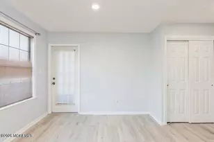 1101 Stoneridge Cir, Helmetta, NJ 08828 - Photo 7