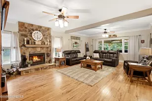 19 Goldfinch Rd, Jackson, NJ 08527 - Photo 5