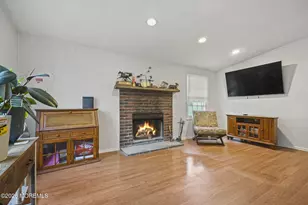 21 Parkview Way, Englishtown, NJ 07726 - Photo 3