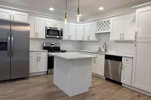 41 Piazza San Paola, Freehold, NJ 07728 - Photo 5