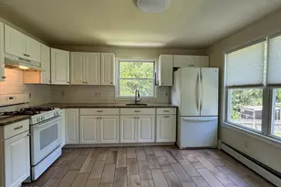 236 W Farms Rd, Farmingdale, NJ 07727 - Photo 5