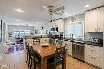 2 Riverview Place, Sea Bright, NJ 07760 - Photo 7