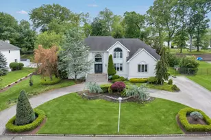 11 Hemingway Ct, Morganville, NJ 07751 - Photo 3