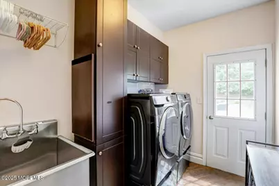 11 Hemingway Court, Morganville, NJ 07751 - Photo 29
