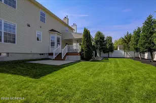 18 Trish Ct, Matawan, NJ 07747 - Photo 39