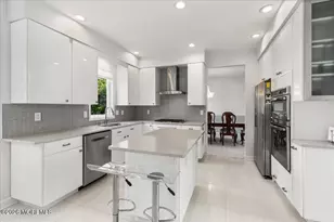 18 Trish Ct, Matawan, NJ 07747 - Photo 11