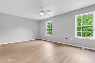 269 Constitution Cir, North Brunswick Township, NJ 08902 - Photo 15