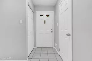269 Constitution Cir, North Brunswick Township, NJ 08902 - Photo 3