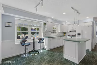 10 Courtney Way, Red Bank, NJ 07701 - Photo 11