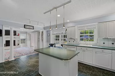 10 Courtney Way, Red Bank, NJ 07701 - Photo 13
