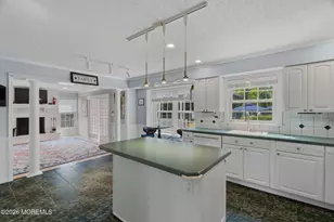 10 Courtney Way, Red Bank, NJ 07701 - Photo 13