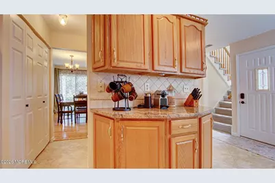 16 Whitman Court, Freehold, NJ 07728 - Photo 13