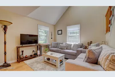 16 Whitman Court, Freehold, NJ 07728 - Photo 15