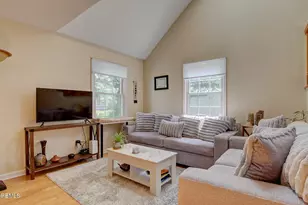 16 Whitman Ct, Freehold, NJ 07728 - Photo 15