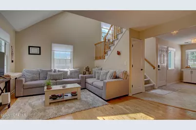16 Whitman Court, Freehold, NJ 07728 - Photo 17