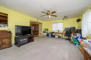 20 Snowdrift Ln, Howell Township, NJ 07731 - Photo 17