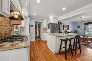 4 Oakwood Ln, Little Silver, NJ 07739 - Photo 5