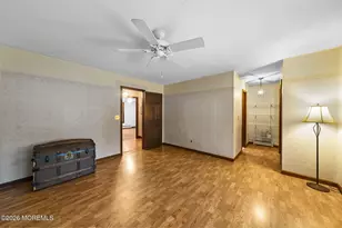 402 Main St, Manalapan Township, NJ 07726 - Photo 29