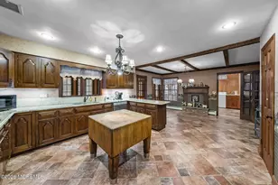 402 Main St, Manalapan Township, NJ 07726 - Photo 13