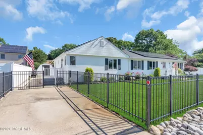 470 Woodpark Drive, Brick, NJ 08723 - Photo 3