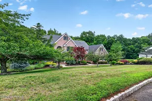 11 Palmer Cir, Millstone Township, NJ 08535 - Photo 7