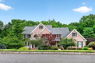11 Palmer Cir, Millstone Township, NJ 08535 - Photo 5