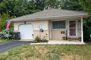 28 Mt Rainier Dr, Toms River Township, NJ 08753 - Photo 1
