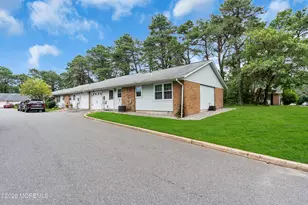 63A Cambridge Cir, Manchester Township, NJ 08759 - Photo 5