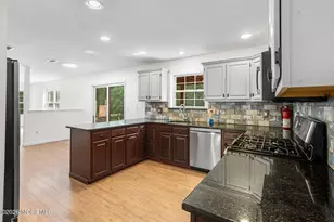 569 Buttonwood Dr, Jackson, NJ 08527 - Photo 7