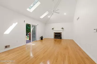 38 Knob Hill Road, Morganville, NJ 07751 - Photo 7