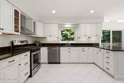 38 Knob Hill Road, Morganville, NJ 07751 - Photo 11