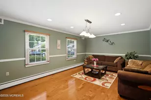 4 Carriage Ct, Marlboro Township, NJ 07746 - Photo 7